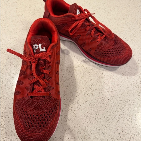 APL Men Techloom Pro Sneaker Size 9/W10.5 Red Like New - Picture 7 of 8